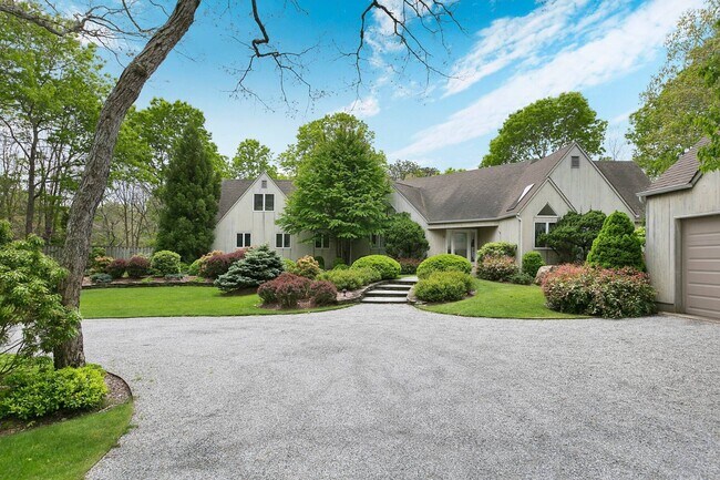 5 Ely Brook to Hands Creek Rd in East Hampton, NY - Building Photo - Building Photo