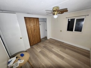 3759 W Irma Ln in Glendale, AZ - Foto de edificio - Building Photo