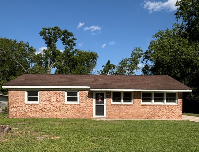 property at 3330 Karian Dr