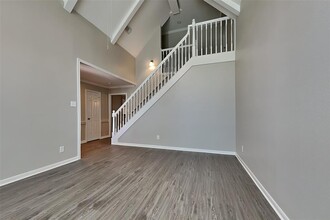 8338 Burwood Park Dr in Spring, TX - Building Photo - Building Photo