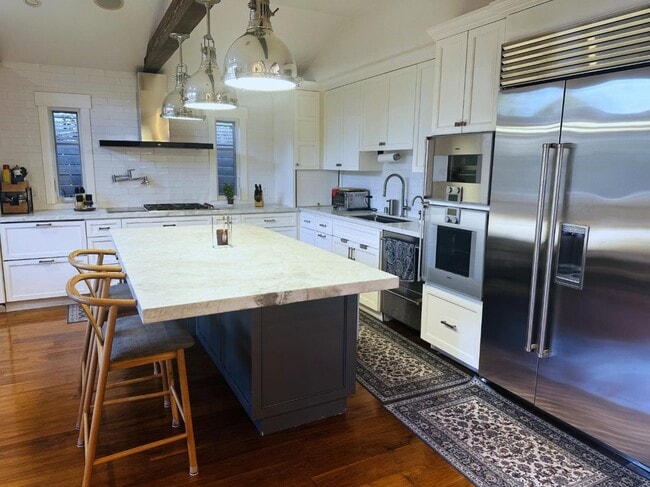 3179 Bryant St in Palo Alto, CA - Building Photo - Building Photo