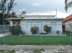 218 Butler St in West Palm Beach, FL - Building Photo - Building Photo