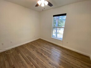 1002 Hemingway Cir in Haines City, FL - Building Photo - Building Photo