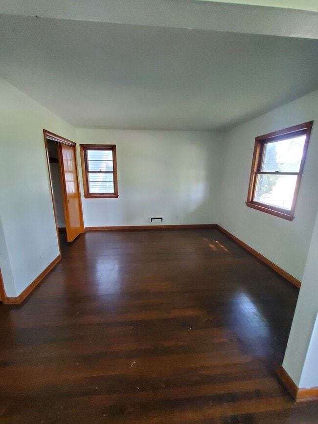 3 Bedroom Single Family in Milwaukee, WI - Building Photo - Building Photo