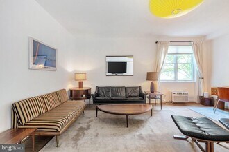 3100 Connecticut Ave NW in Washington, DC - Building Photo - Building Photo