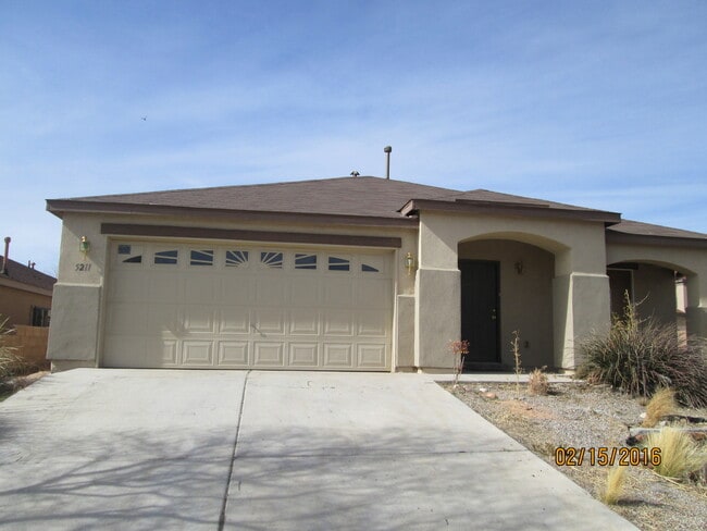 5211 Mayhill Ct NE in Rio Rancho, NM - Building Photo - Building Photo