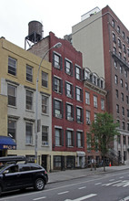 304 W 30th St in New York, NY - Building Photo - Building Photo