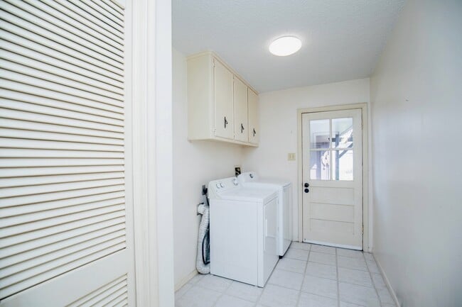 property at 3903 Kiamesha Dr