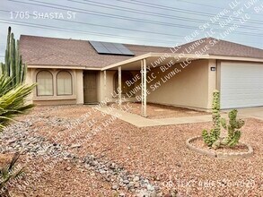 1705 Shasta St in Casa Grande, AZ - Building Photo - Building Photo