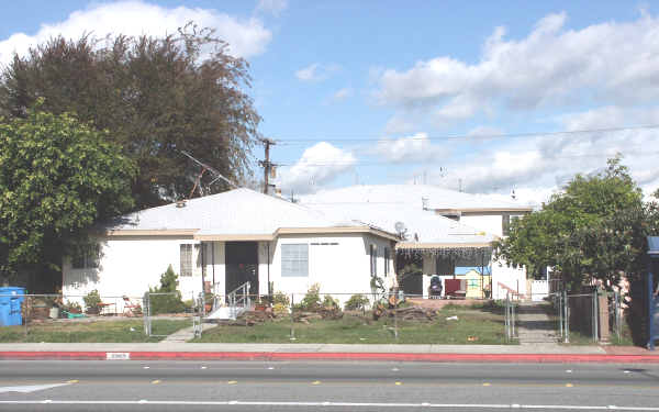 5963 Gage Ave in Bell, CA - Building Photo