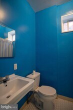 210 S 60th St-Unit -3RD FL in Philadelphia, PA - Building Photo - Building Photo