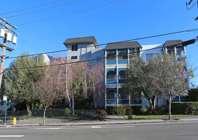 French Quarter Apartment Homes in Hayward, CA - Building Photo - Building Photo