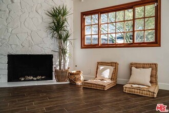 5400 Sadring Ave in Los Angeles, CA - Building Photo - Building Photo