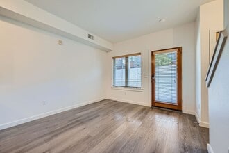 3220 Foundry Pl in Boulder, CO - Foto de edificio - Building Photo