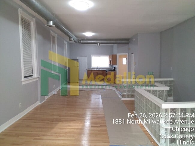 1877 N Milwaukee Ave in Chicago, IL - Building Photo - Building Photo
