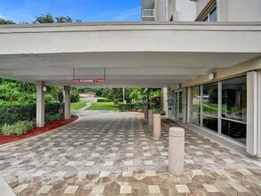 1831 NE 38th St in Fort Lauderdale, FL - Building Photo - Building Photo
