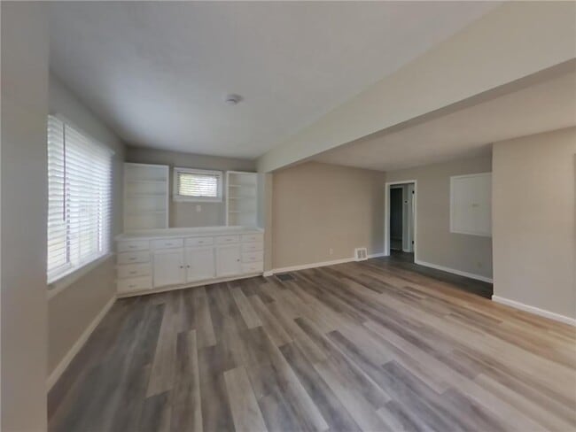 5406 Utah Ave N in Minneapolis, MN - Building Photo - Building Photo