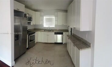 1527 Adams St in Hollywood, FL - Building Photo - Building Photo