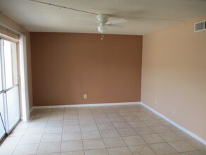 1717 Dixon Blvd, Unit 81 in Cocoa, FL - Building Photo - Building Photo