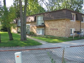 428 Butternut Dr in Holland, MI - Building Photo - Building Photo