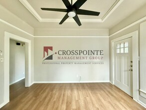 403 E Noble St in Tyler, TX - Building Photo - Building Photo