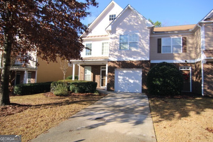 362 St Claire Dr in Alpharetta, GA - Building Photo