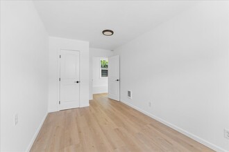 1627 Martin Luther King Jr Way in Berkeley, CA - Foto de edificio - Building Photo
