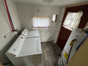 36 Railroad Ave in Sand Coulee, MT - Building Photo - Building Photo