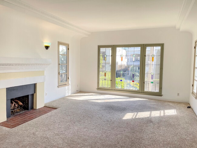 1015 S Stanley Ave, Unit 1015