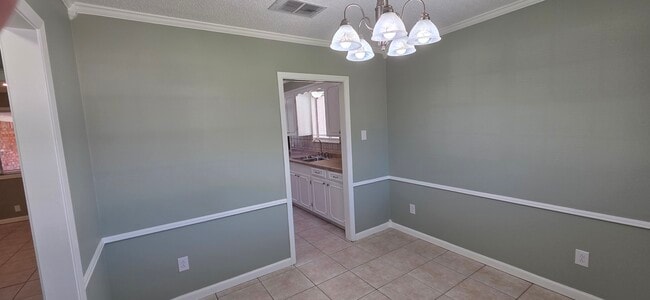 2114 Ray Ave in Bossier City, LA - Foto de edificio - Building Photo