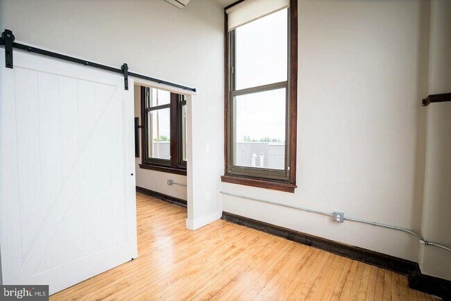 1300 S 19th St in Philadelphia, PA - Building Photo - Building Photo