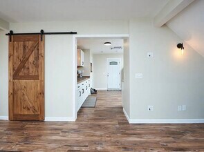 42 Whipple St, Unit 3 in Worcester, MA - Building Photo - Building Photo