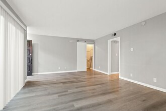 1111 17th St in Santa Monica, CA - Foto de edificio - Building Photo