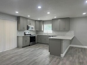 1916 Verano Dr in Haines City, FL - Building Photo - Building Photo