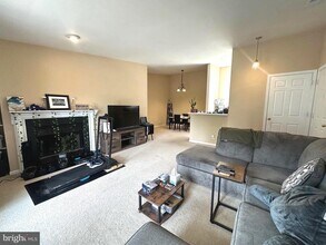 7510 Ashby Ln in Alexandria, VA - Building Photo - Building Photo