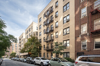 189-207 Pinehurst Ave in New York, NY - Building Photo - Primary Photo