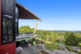 370 Summer St in Manchester by the Sea, MA - Building Photo - Building Photo