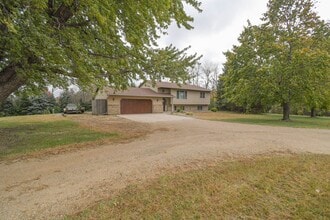 26118 467th Ave in Sioux Falls, SD - Foto de edificio - Building Photo