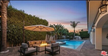 6243 Berquist Ave in Los Angeles, CA - Building Photo - Building Photo