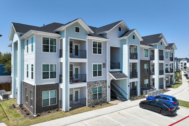 Tobias Place