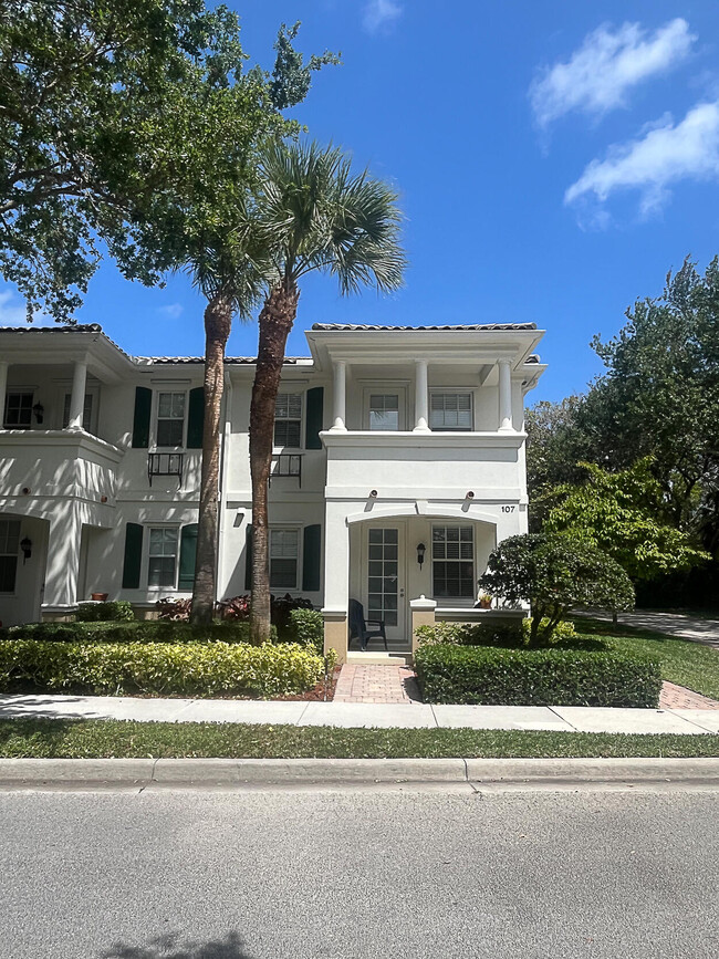 property at 107 Rivinia Dr