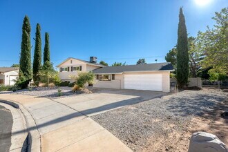 1962 E 620 N in Saint George, UT - Building Photo - Building Photo