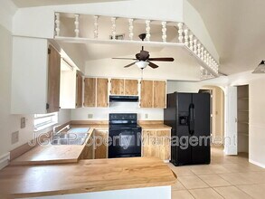 4926 Vincennes Ct in Cape Coral, FL - Building Photo - Building Photo