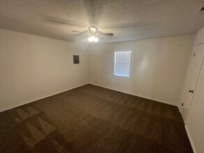 2427 88th St in Lubbock, TX - Building Photo - Building Photo