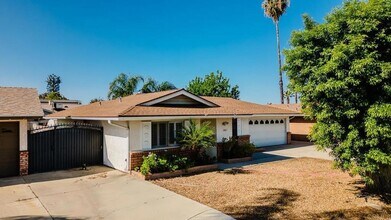 2867 Cindy Ln in Hemet, CA - Building Photo - Building Photo