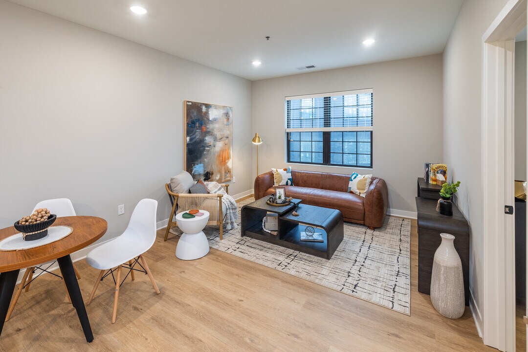 The Elex - B in Fort Wayne, IN - Building Photo