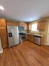 808 S Knoxville Ave in Russellville, AR - Building Photo - Building Photo