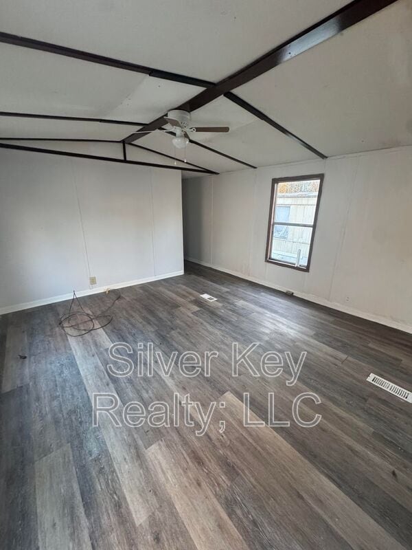 525 Scott St in Tellico Plains, TN - Building Photo - Building Photo