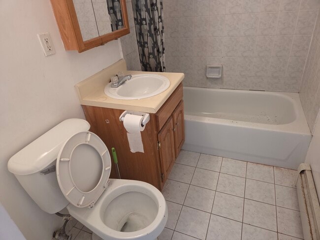 832 Bryant Ave, Unit 3 in Bronx, NY - Building Photo - Building Photo
