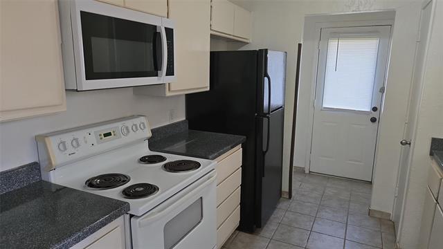 1716 Windsong Ln in Irving, TX - Building Photo - Building Photo